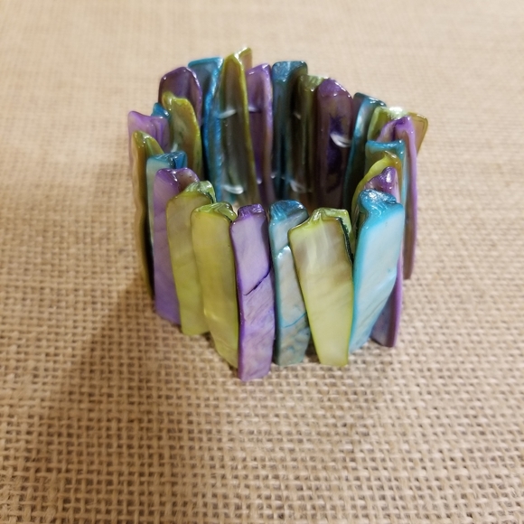 Abalone Shell Stretch Bracelet - Picture 10 of 12